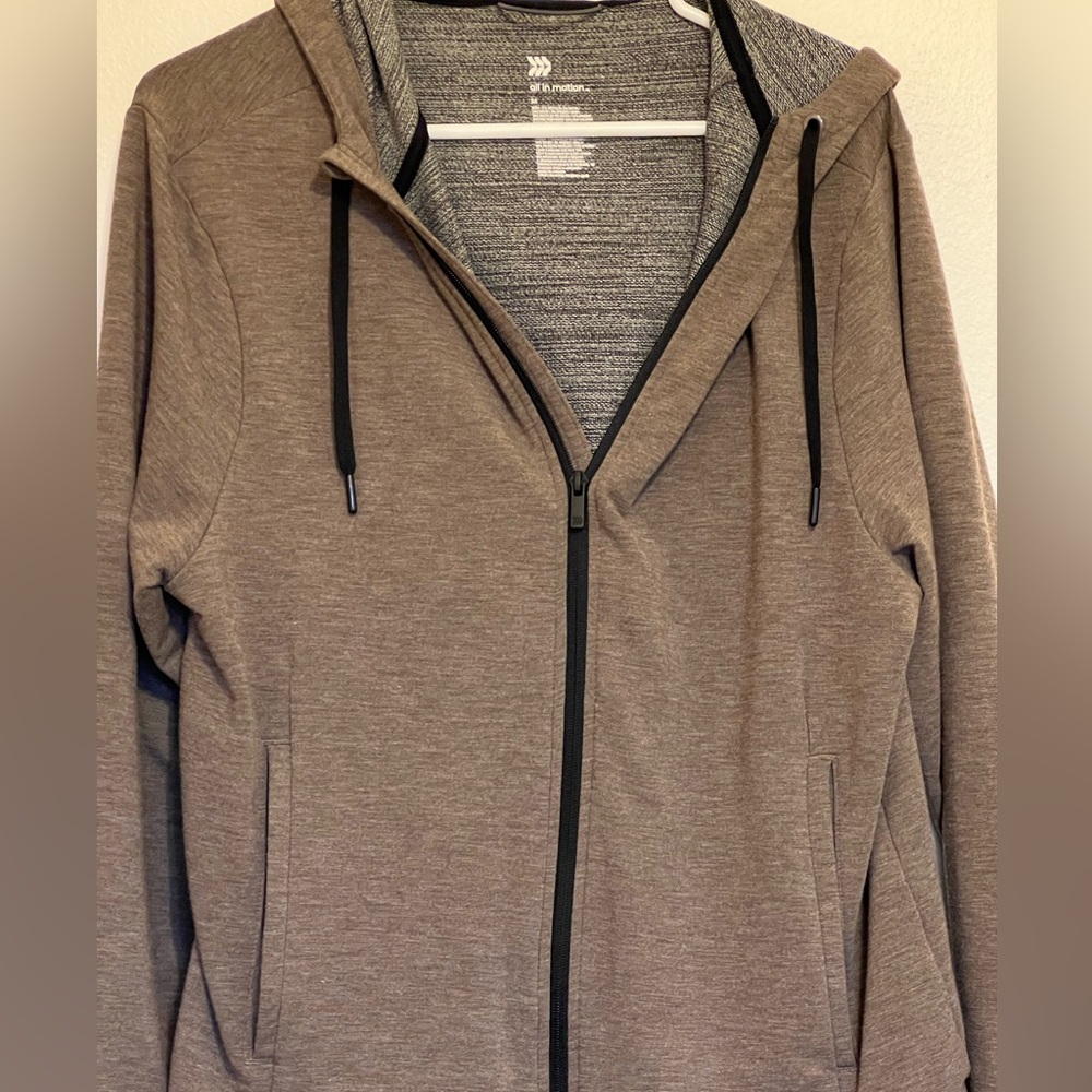 Target brand men’s zip up hoodie